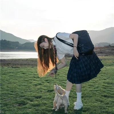 女警撞到夫